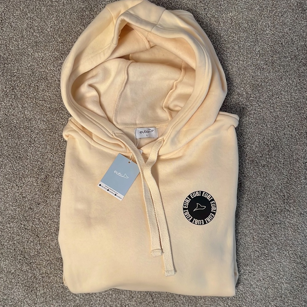 NWT eubi Softism Hoodie size L